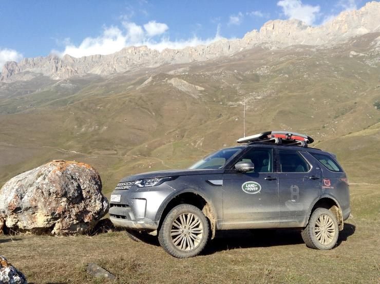 Как Land Rover Discovery 5 покорял высоту в 3000 м