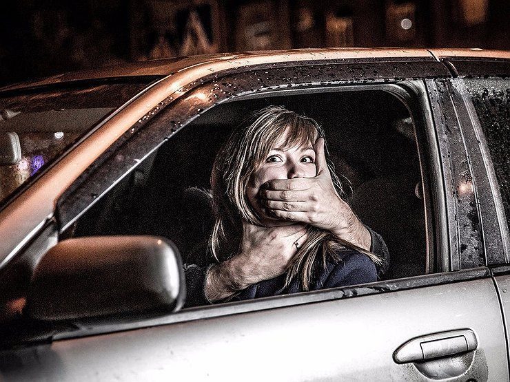 Насилие в автошколах: как домогаются женщин инструкторы по вождению