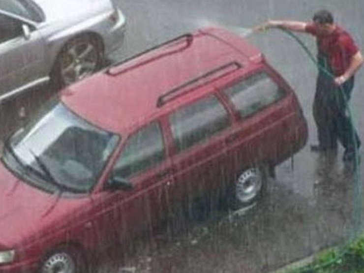 Почему машину надо мыть даже осенью в слякоть
