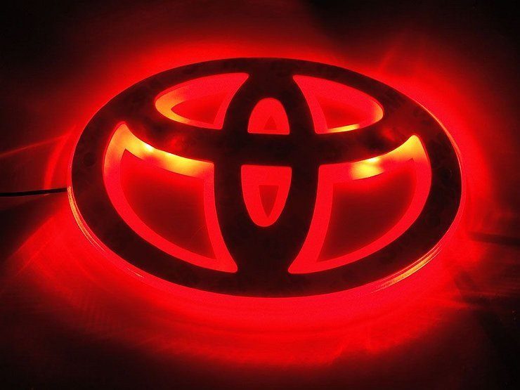 Почему от Toyota Camry отказываются даже японцы