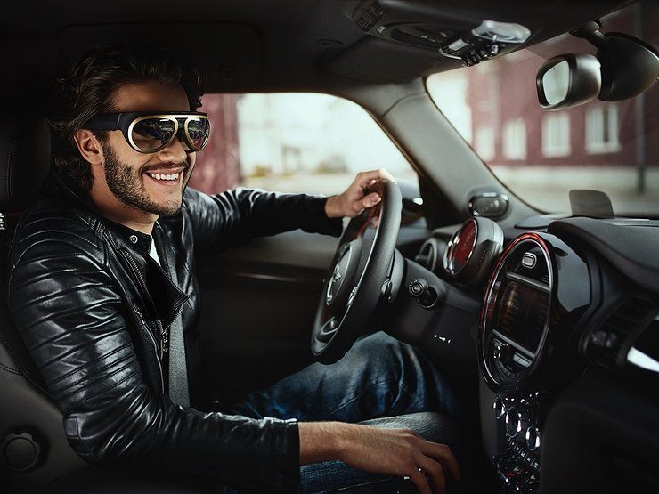 Почему водителю нужны очки даже при хорошем зрении