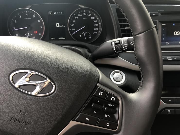 Тест-драйв Hyundai Elantra: любовь со второго взгляда