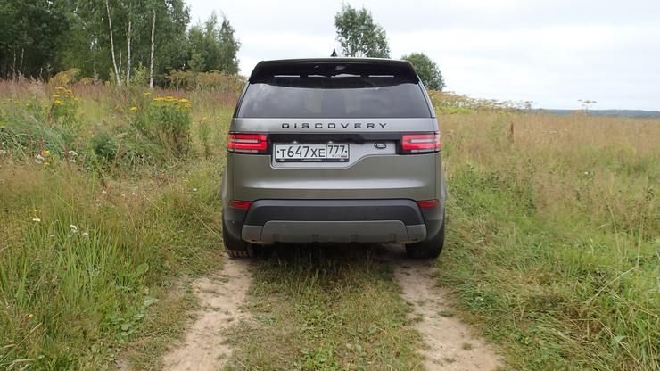 Тест-драйв Land Rover Discovery 5: шесть бед — один ответ