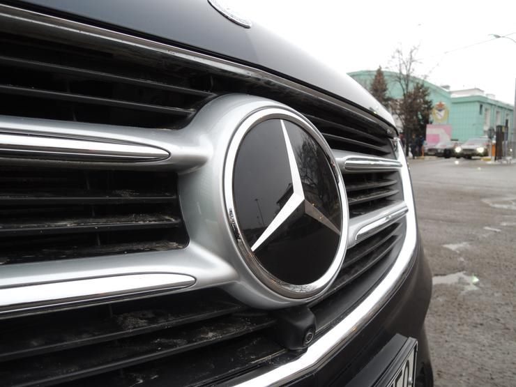 Тест-драйв Mercedes-Benz V-klasse Exclusive: осторожно, двери закрываются!