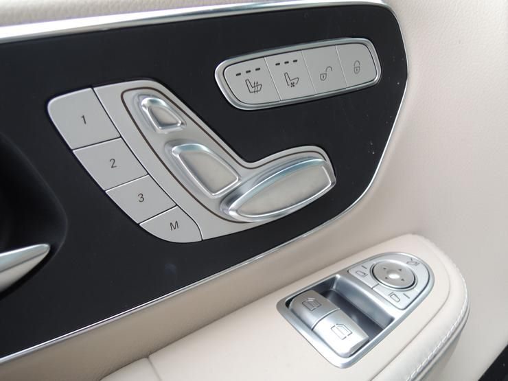 Тест-драйв Mercedes-Benz V-klasse Exclusive: осторожно, двери закрываются!