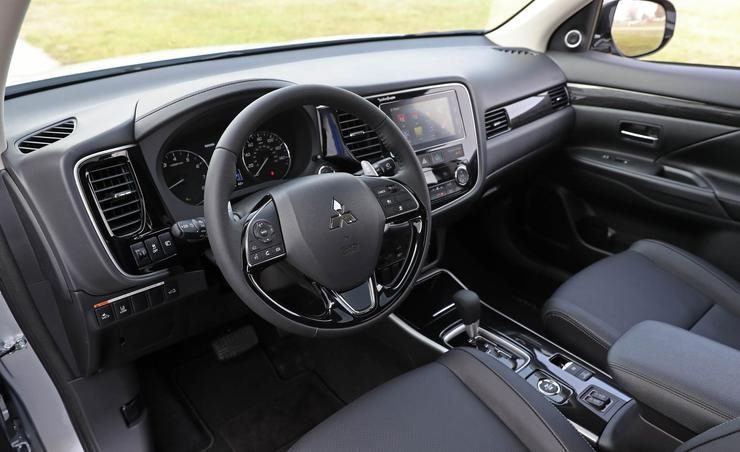 Тест-драйв Mitsubishi Outlander GT: на что способен самый крутой из «Аутлендеров»