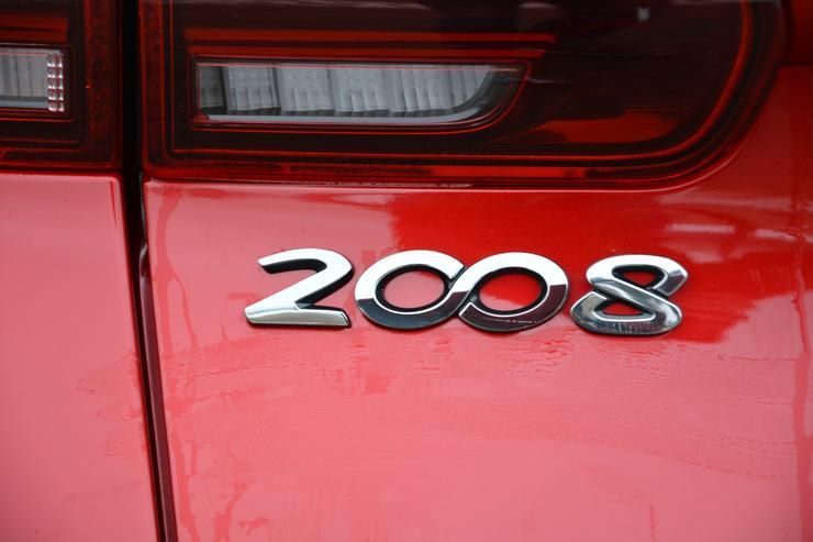 Тест-драйв Peugeot 2008: восемь минут девятого