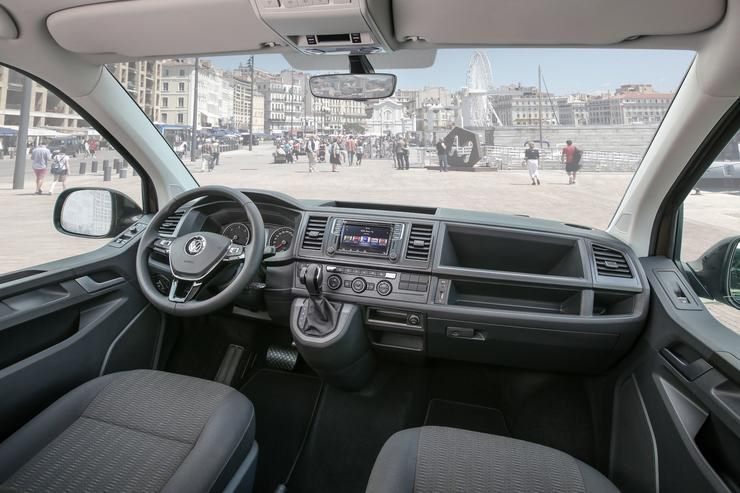 Тест-драйв Volkswagen Caravelle: самый первый, самый универсальный