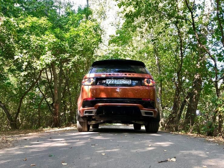 Все о циничной наглости: тест-драйв Land Rover Discovery Sport
