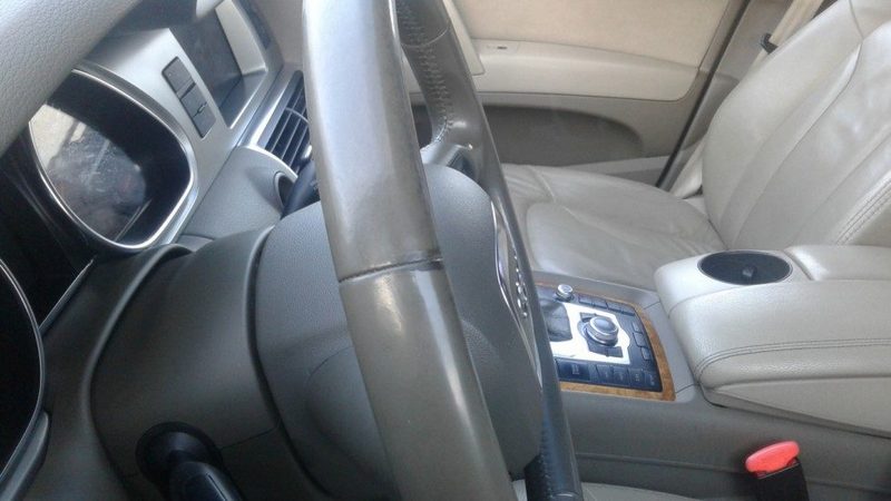 От потолка до пола: покупаем Audi Q7 l за 1,2 миллиона рублей