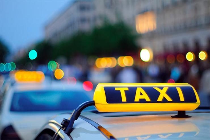 Быстрые деньги: можно ли заработать, сдавая машину в аренду в такси
