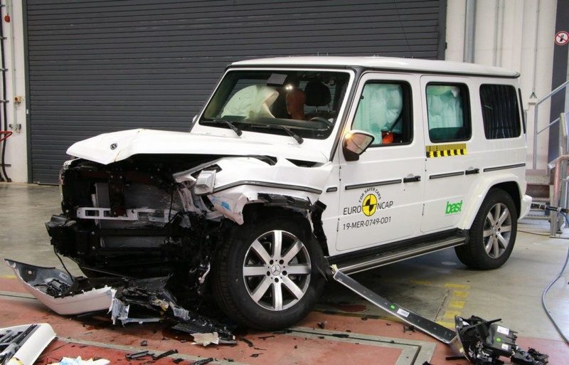 Новый Mercedes-Benz G-Class провалил фронтальные краш-тесты Euro NCAP