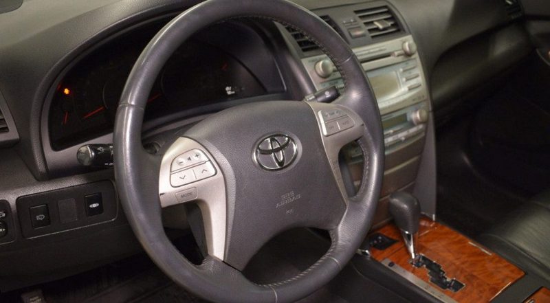 Красим и продаём: покупаем Toyota Camry XV40 за 750 тысяч