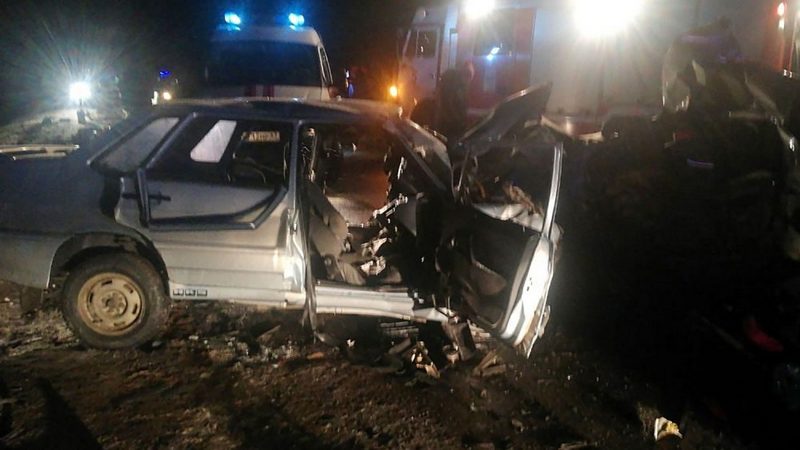 Столкновение трех машин в Смоленской области унесло жизни шести человек