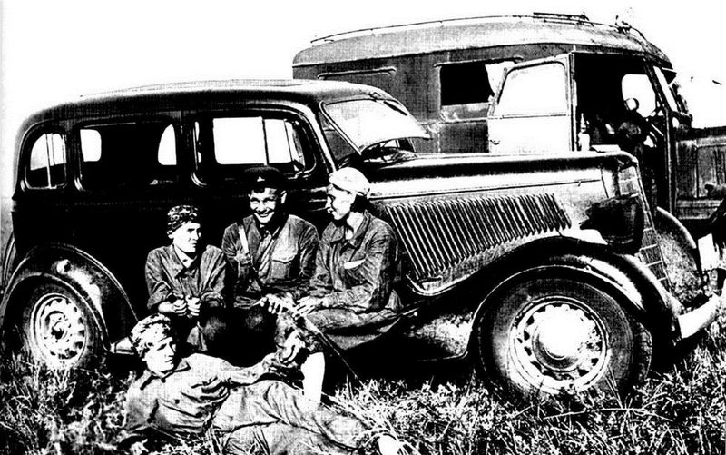 Бронированные, гусеничные и даже десантные: армейские легковушки СССР 30-х годов