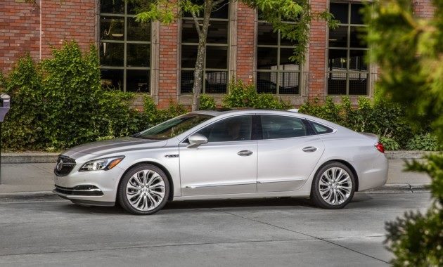 Buick пытается оживить продажи седана LaCrosse с помощью обновления