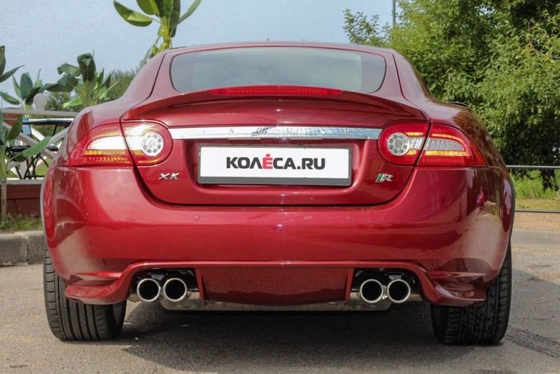 Идет как аристократ, орет как хулиган: опыт владения Jaguar XKR X150