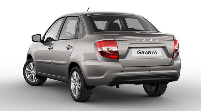 Lada Granta с «лицом» Весты открывает новое семейство автомобилей