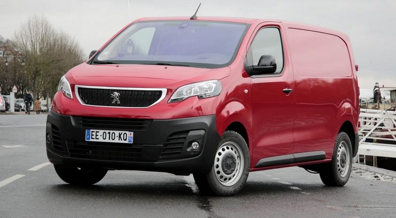 Новый Opel Vivaro породнится с Peugeot Expert и Citroen Jumpy