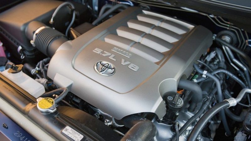 Почти настоящий американец: стоит ли покупать Toyota Tundra за 1,5 миллиона рублей?