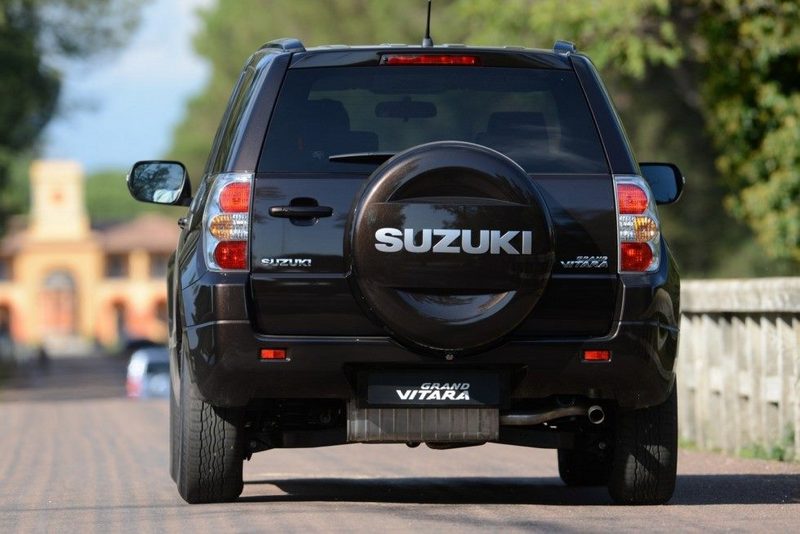 Пять причин любить и ненавидеть Suzuki Grand Vitara