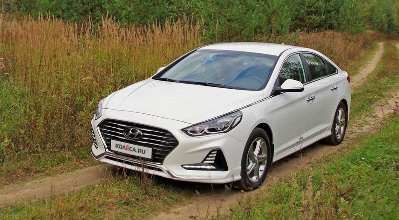 Седан Hyundai Sonata нового поколения выбрался на тесты