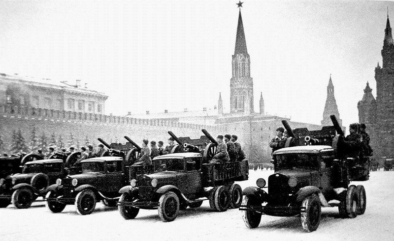Секреты первых советских трехосок: мирные и военные судьбы автомобиля ГАЗ-ААА
