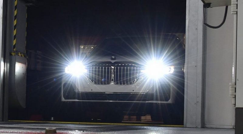 Серийный кроссовер BMW X7 раскрыли до премьеры