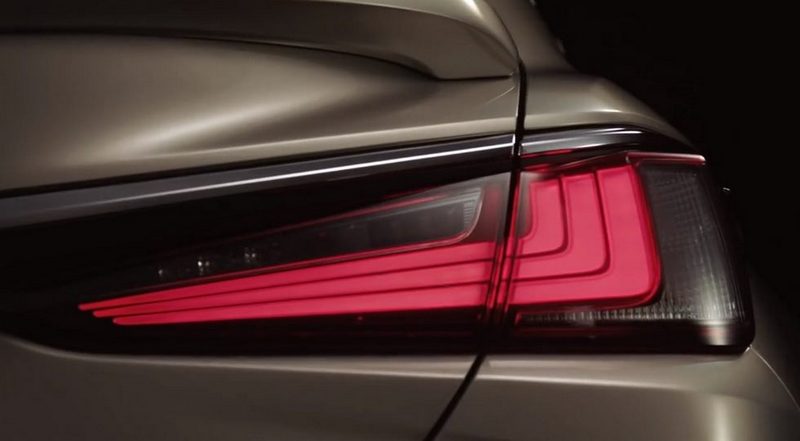 В стиле флагмана: официальные фото и видео нового Lexus ES